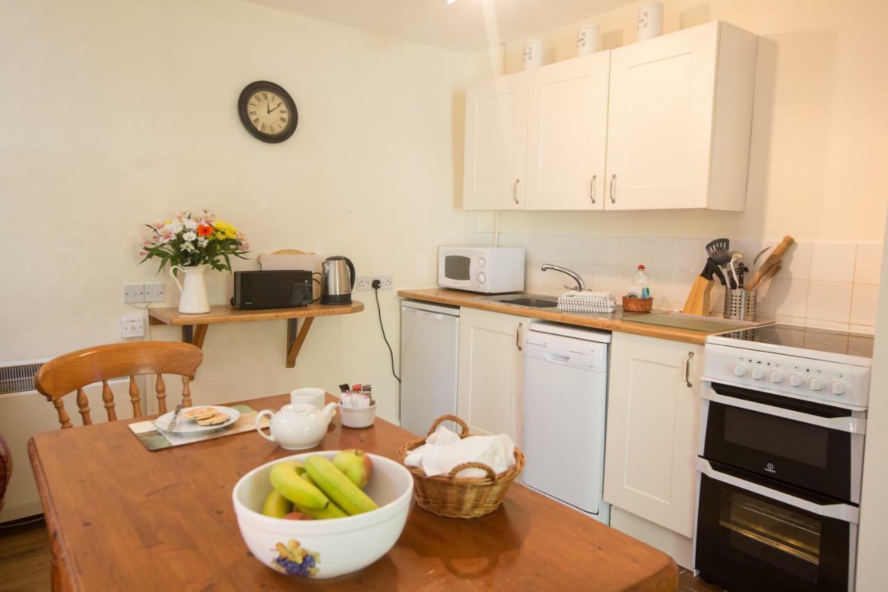 Cwm Connell Coastal Cottages Moylgrove Экстерьер фото