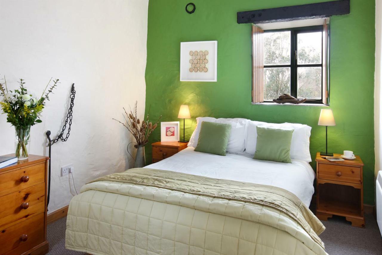 Cwm Connell Coastal Cottages Moylgrove Экстерьер фото
