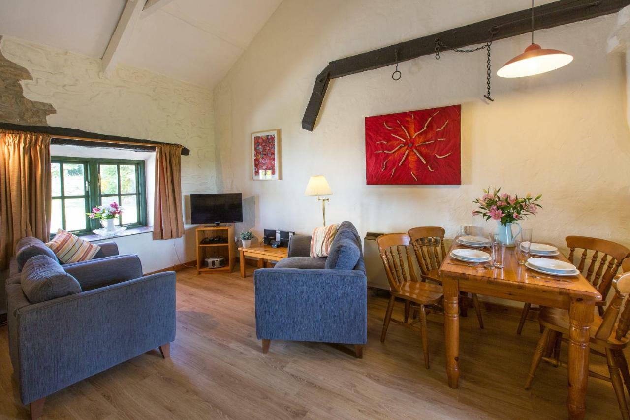 Cwm Connell Coastal Cottages Moylgrove Экстерьер фото