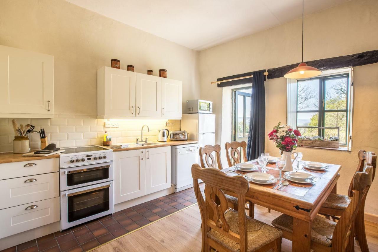Cwm Connell Coastal Cottages Moylgrove Экстерьер фото