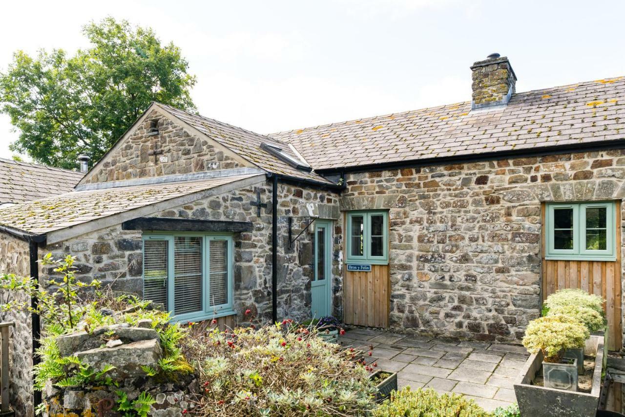 Cwm Connell Coastal Cottages Moylgrove Экстерьер фото