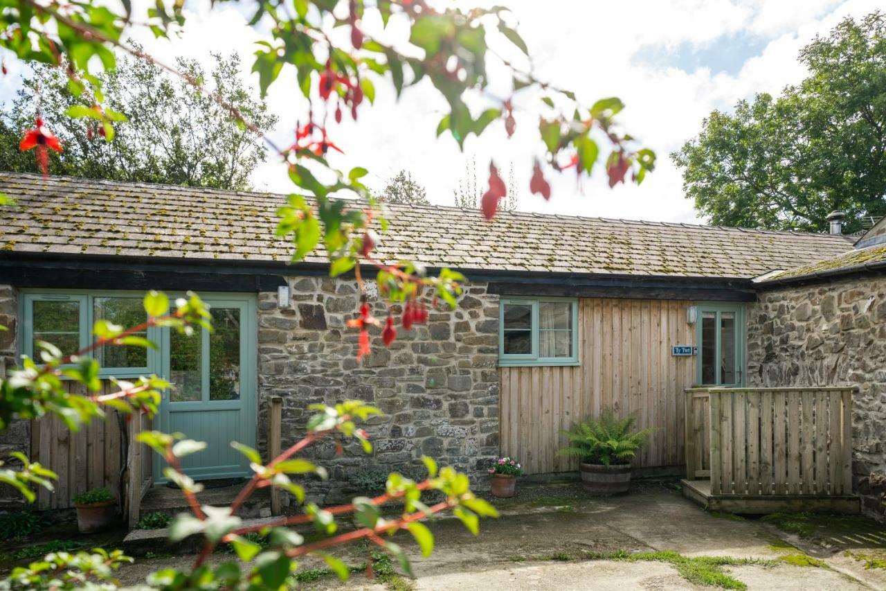 Cwm Connell Coastal Cottages Moylgrove Экстерьер фото