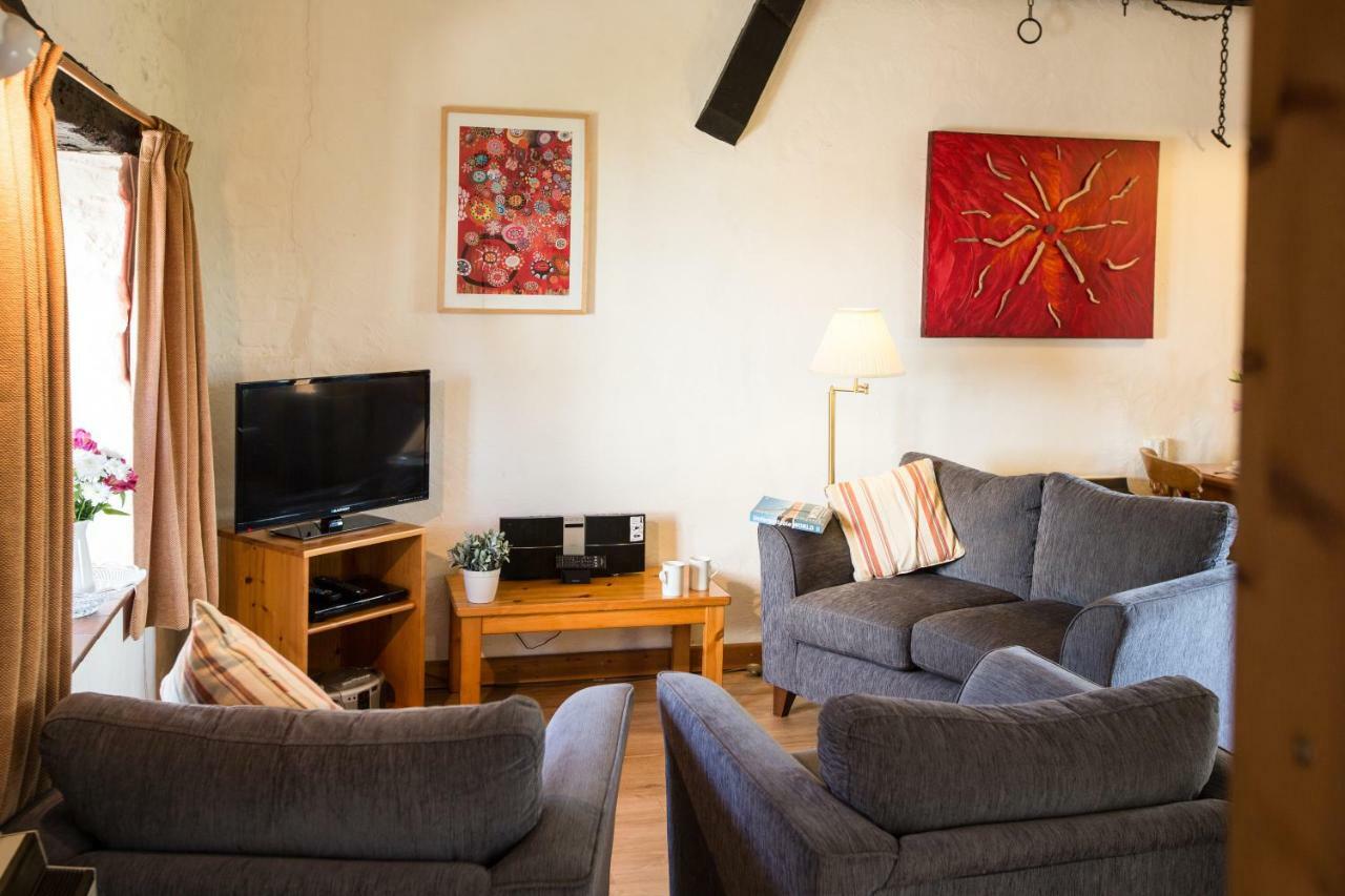 Cwm Connell Coastal Cottages Moylgrove Экстерьер фото